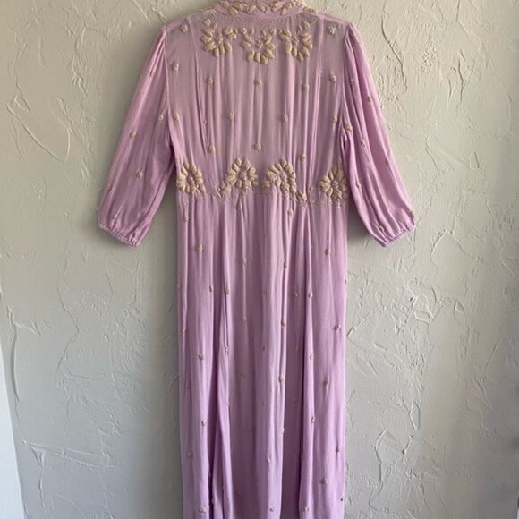 Free People light purple long maxi dress! Perfect for brunch, the beach, etc - Picture 4 of 6